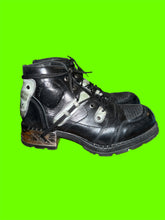 Load image into Gallery viewer, New rock heeled boots
