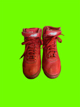 Load image into Gallery viewer, Vintage 80s red Avia high tops
